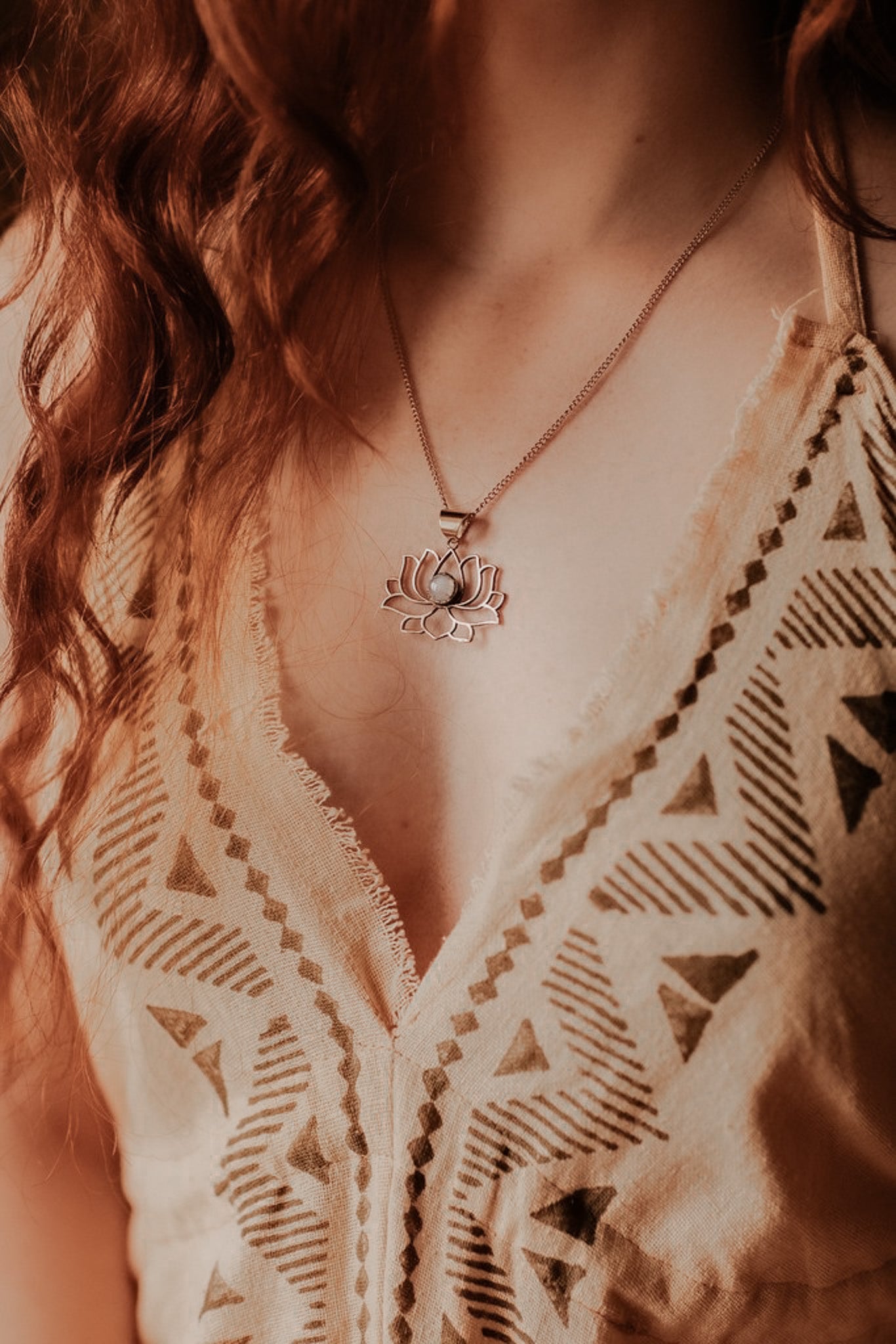 Pendentif lotus pierre de lune