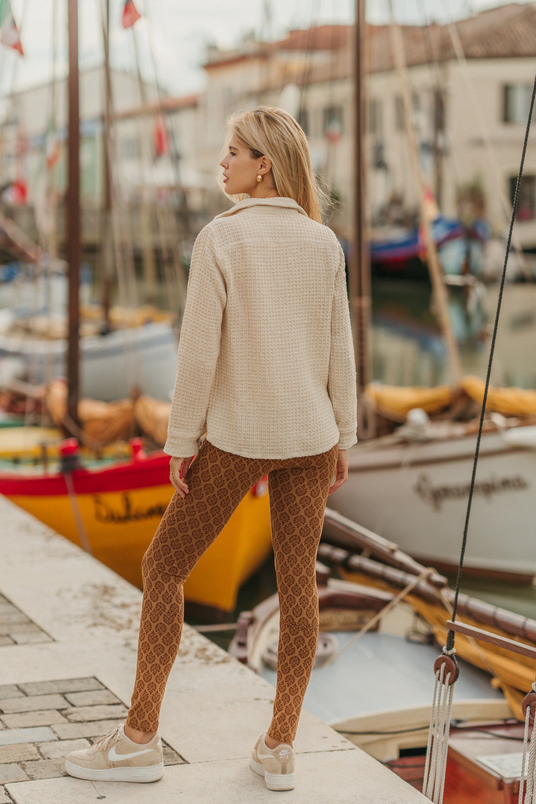 Chemise nid d'abeille