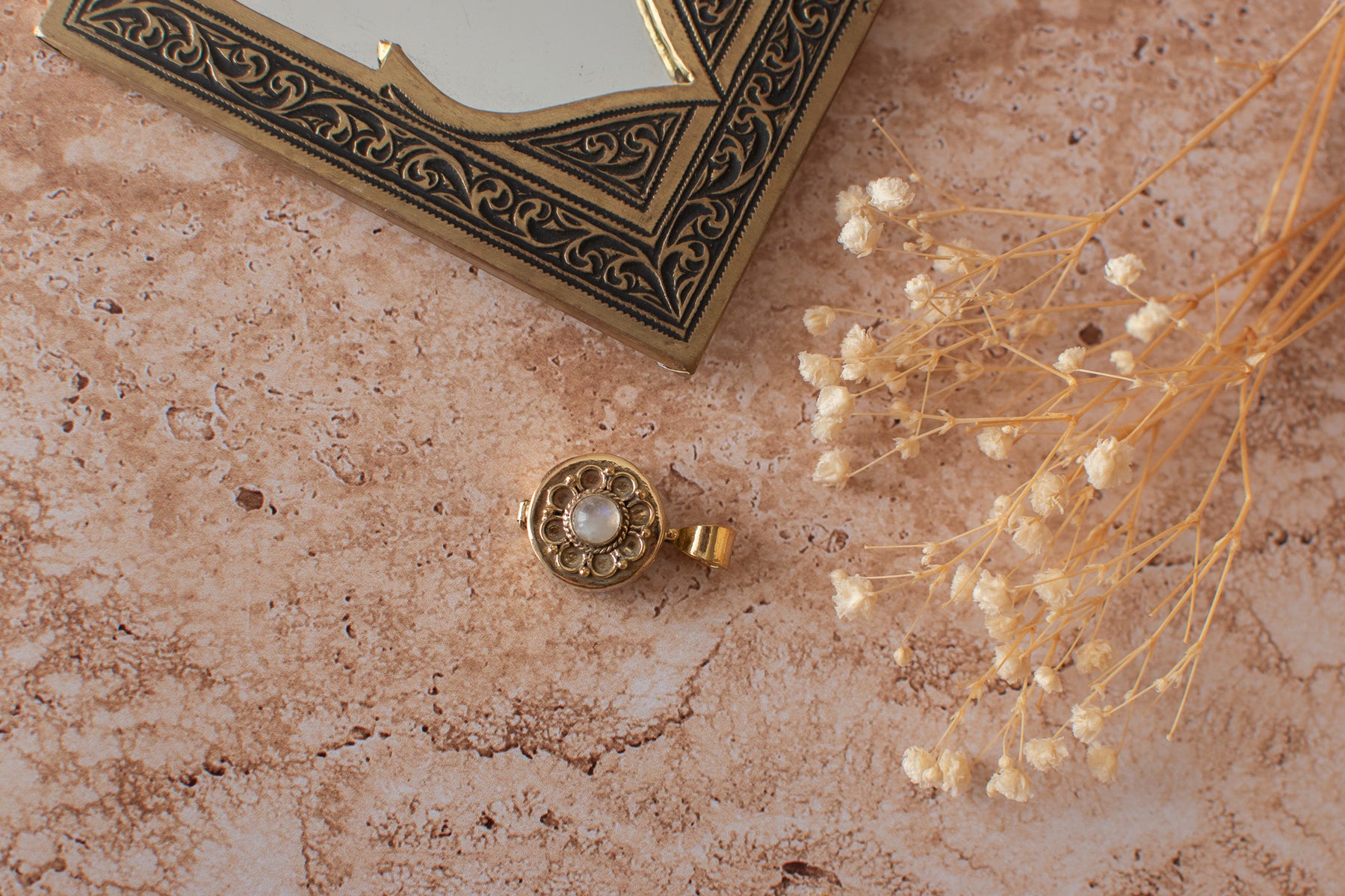 Pendentif secret