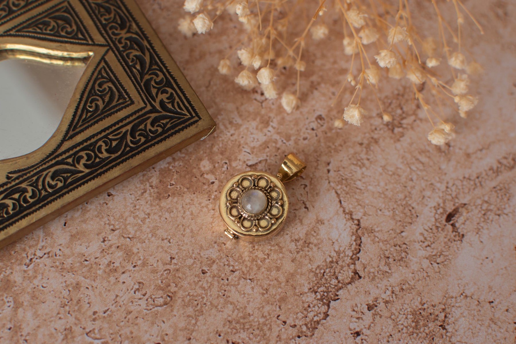 Pendentif secret