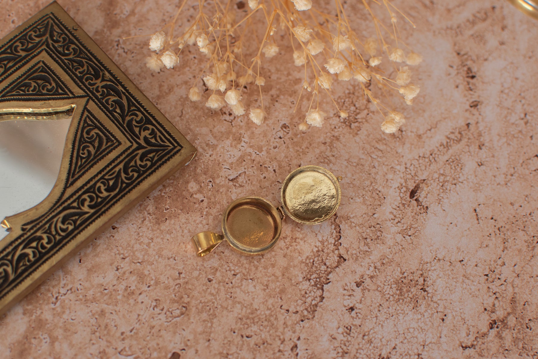 Pendentif secret