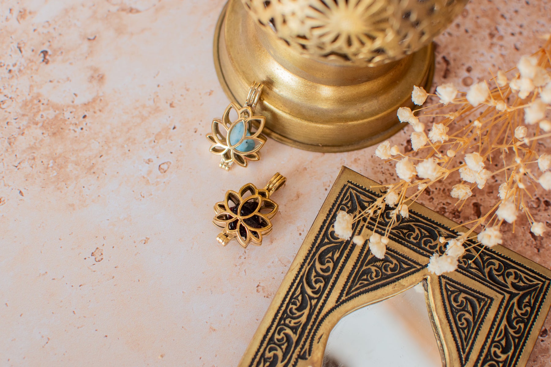 Pendentif lotus