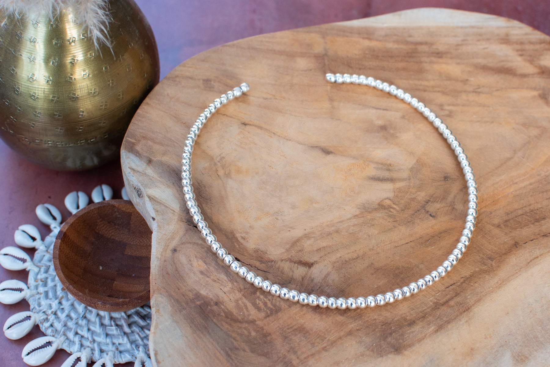 Collier torque perlé