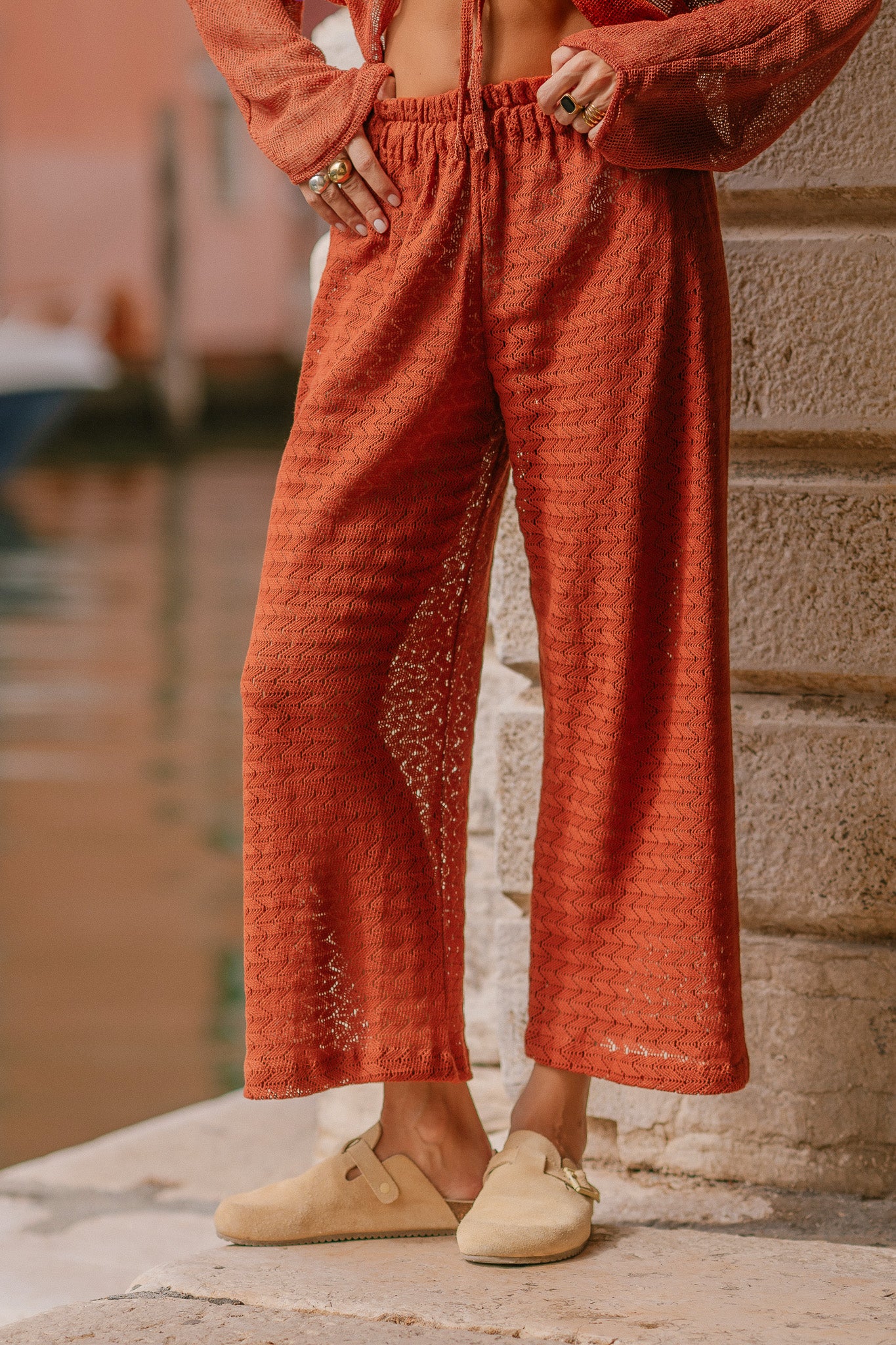Pantalon en crochet