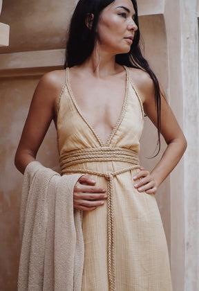 Kleid aus geflochtener Baumwollgaze