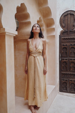 Kleid aus geflochtener Baumwollgaze