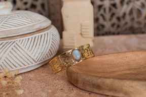 Bracelet manchette pierre de lune